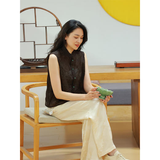 【抖音专属】中式无袖马甲（23704223-驖骊） 商品图1