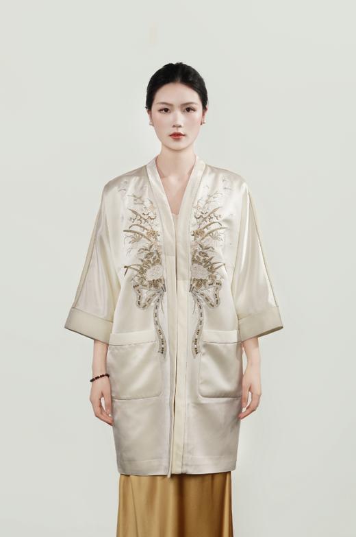 东方境X郭培| 花束刺绣拼丝绒长外套-香槟色 商品图0