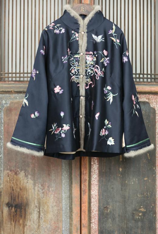 盛唐牡丹大师系列 | 真丝手推绣水貂花篮吉服棉袄(盛唐牡丹与非遗传承人王小潇联名系列) 商品图1
