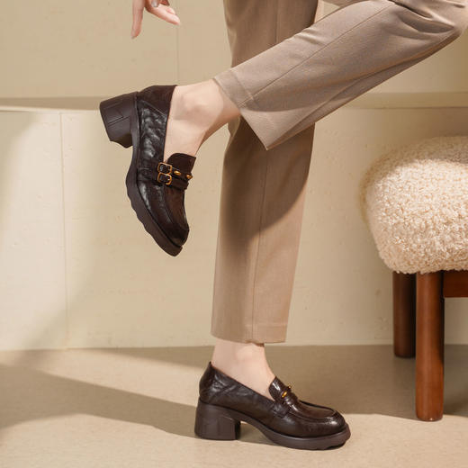 【秋季新款】西村名物2025年秋季新款厚底防滑粗跟软底舒适乐福鞋T25CM30831 商品图6