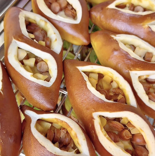 香肠碱笋棒（约11点出炉） 商品图0