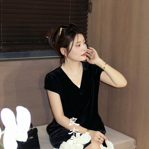 【不退不换】良木礼丝绒花朵裙（X7272） 商品图3