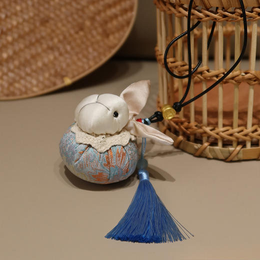 【预售7天，不退不换】良木礼呆萌小兔（X73110） 商品图3