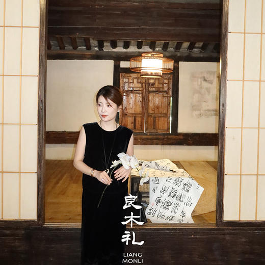 【预售7天】良木礼真丝丝绒半裙（X7324） 商品图2