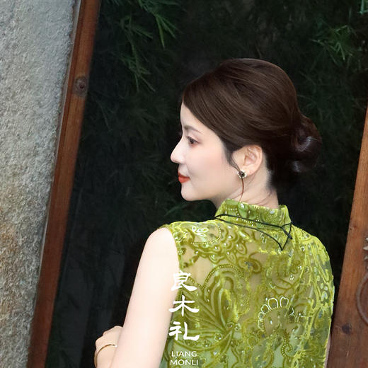 【不退不换】良木礼丝绒烧花上衣（X7427） 商品图2