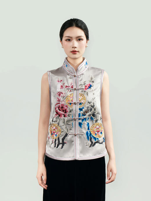 盛唐牡丹大师系列 | 富贵长寿真丝手绣棉背心 (盛唐牡丹与非遗传承人王小潇联名系列) 商品图2