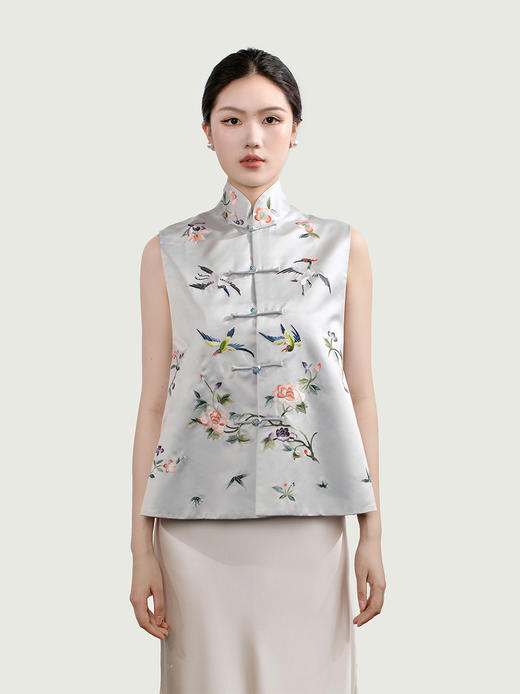 盛唐牡丹大师系列 | 富贵牡丹手绣真丝马甲 (盛唐牡丹与非遗传承人王小潇联名系列) 商品图0