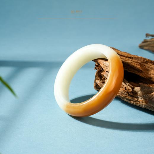 「一口价」【绛糖映月】糖羊脂玉手镯圈口55.6 商品图0