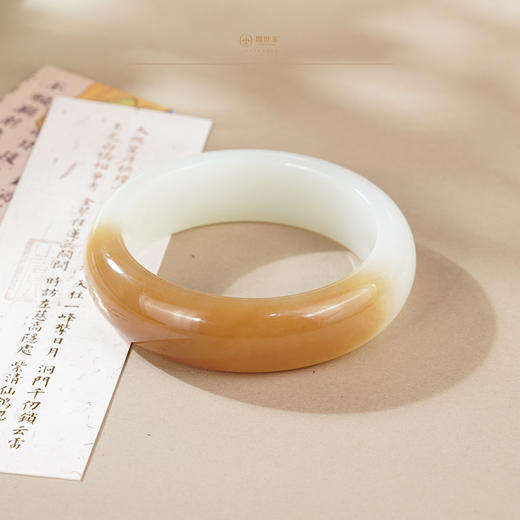 新疆国玉盟世玉【月浸糖脂】糖羊脂玉手镯圈口55.6【顺丰物流】 商品图1