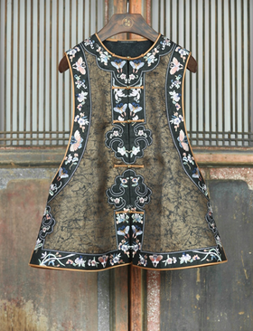 盛唐牡丹盛奢系列 | 蝴蝶边子如意手推绣马甲-苔绿