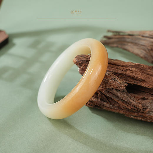 「一口价」【玉染蜜光】糖羊脂玉手镯圈口57.5【顺丰物流】 商品图0