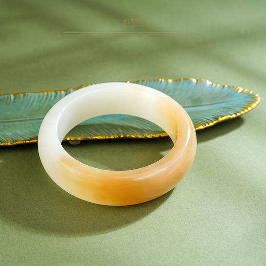 「一口价」【浅糖映川】糖羊脂玉手镯圈口57.8 商品图1