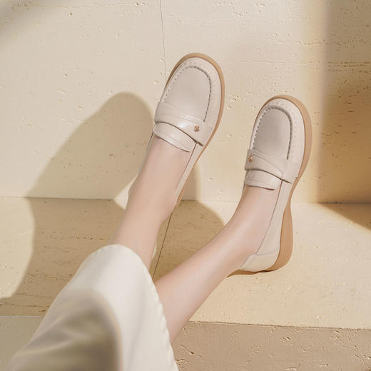 【秋季新款】西村名物2025年秋季新款厚底防滑粗跟软底舒适乐福鞋T25CM31471 商品图5