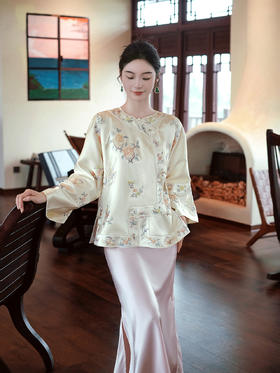 盛唐牡丹大师系列| 重缎真丝手绣偏襟外套-浅黄