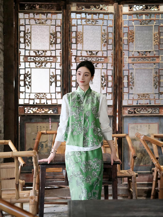 盛唐牡丹| 钉珠银松刺绣真丝丝绒马甲 商品图12