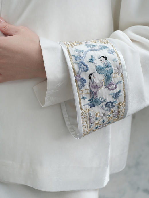 盛唐牡丹盛奢系列| 真丝丝绒手工盘金绣外套 商品图1