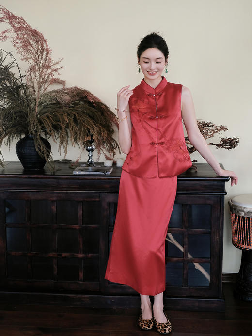 盛唐牡丹| 中国红丝毛直筒半身裙 商品图1