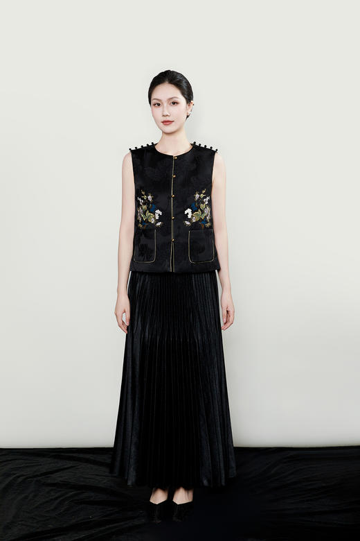 廷前观棠 | 黑色百褶裙 商品图0