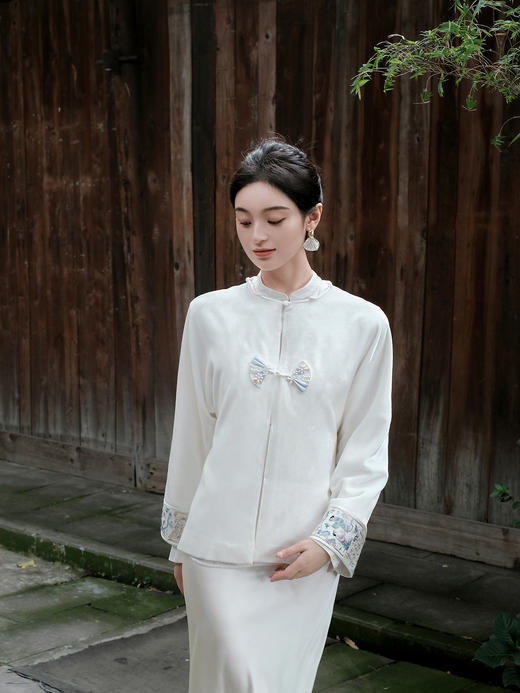 盛唐牡丹盛奢系列| 真丝丝绒手工盘金绣外套 商品图4