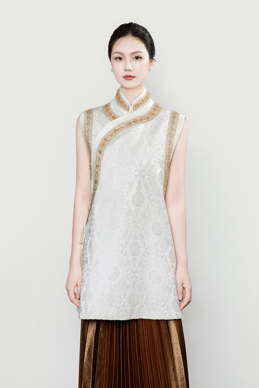 廷前观棠 | 江城雪长款马甲 商品图9