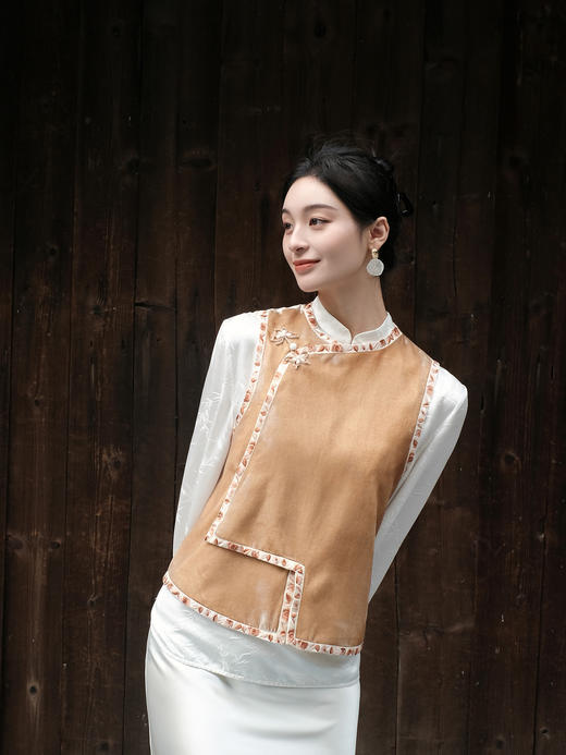 盛唐牡丹盛奢系列| 真丝丝绒手推绣偏襟马甲 商品图0