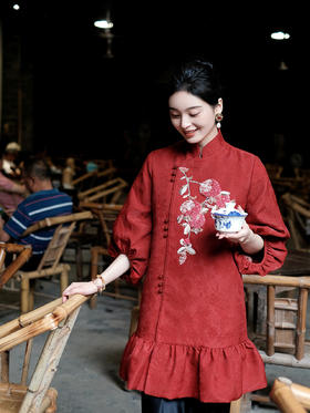 廷前观棠 | 榴绯纪连衣裙