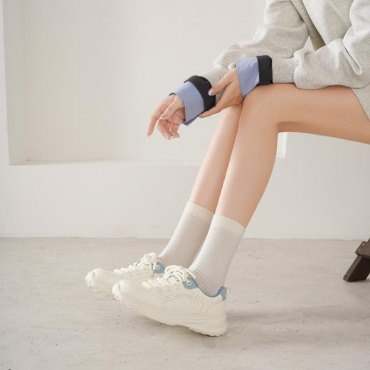 【秋季新款】西村名物2025年秋季新款厚底防滑平跟软底舒适休闲运动鞋小白鞋阿甘鞋T25CM31501 商品图4