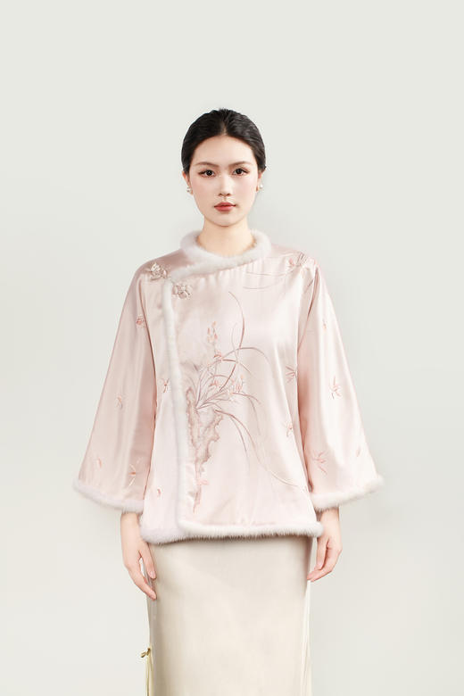 大师系列| 粉色重缎真丝手绣兰花水貂棉外套 商品图0