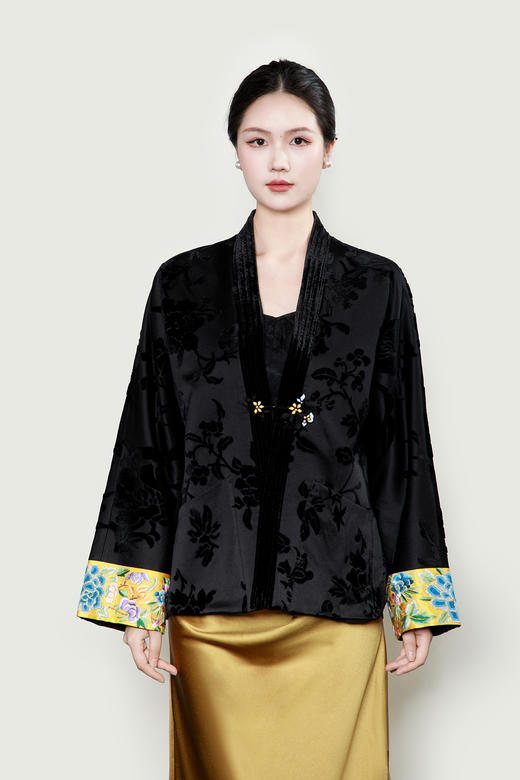 盛唐牡丹| 富贵牡丹漳缎手绣外套 商品图0