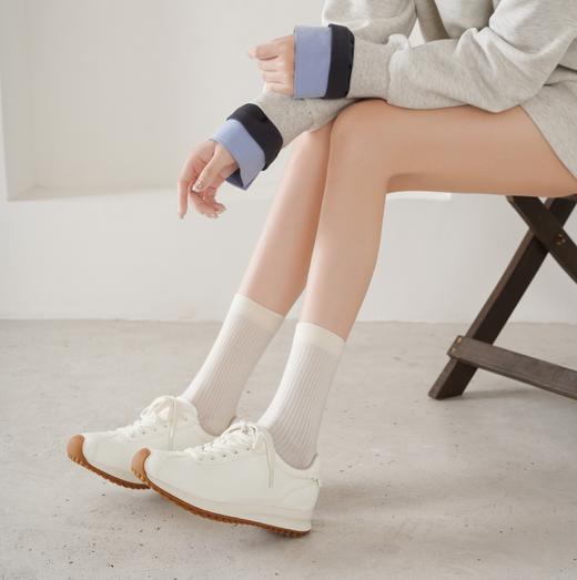 【秋季新款】西村名物2025年秋季新款厚底防滑平跟软底舒适休闲鞋运动鞋阿甘鞋T25CM31461 商品图1