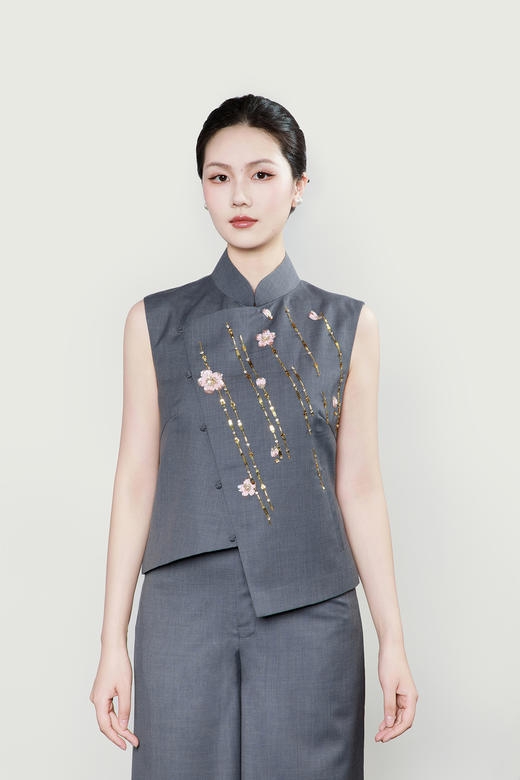 廷前观棠 | 寅歌马甲(尺码偏小） 商品图6