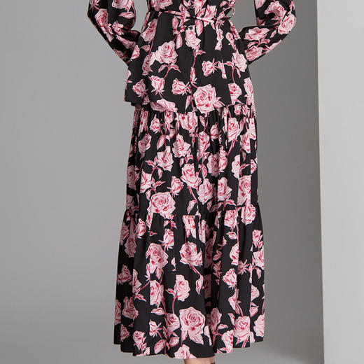 EITIE爱特爱蛋糕式层次感玫瑰印花优雅半裙8306007 商品图1