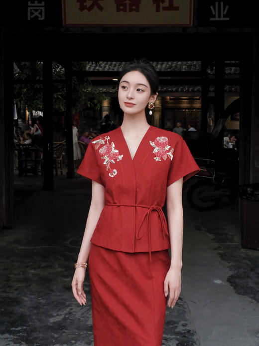 廷前观棠 | 榴绯纪短袖外套 商品图0