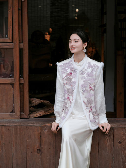 盛唐牡丹盛奢系列| 高定手工串珠松枝祥云百鸟朝凤夹棉马甲 商品图1