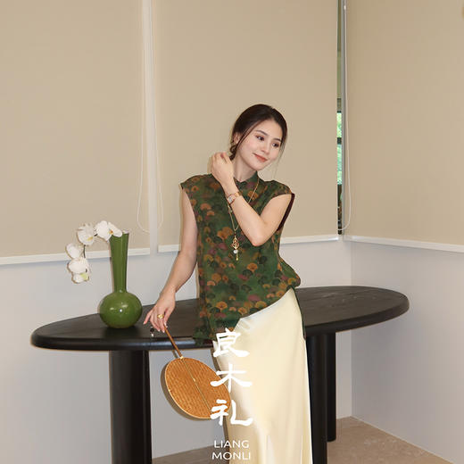 【预售7天】良木礼香云纱真丝马甲（X7396） 商品图0