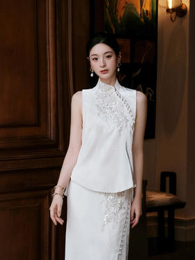 盛唐牡丹| 法式串珠丝绒设计上衣