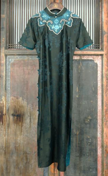 盛唐牡丹盛奢系列 | 真丝香云纱手绣如意领旗袍裙 商品图0