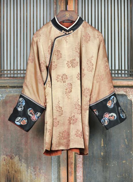 盛唐牡丹盛奢系列 | 真丝香云纱手绣斜襟上衣-杏仁色 商品图0