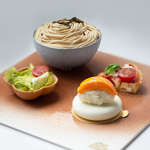「一人食」“葱油拌面、蔬菜色拉、三文鱼寿司、披萨”定食 #创意甜品 商品图6