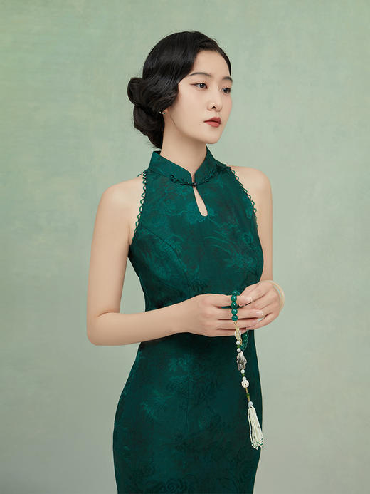 荷言GL 明烛 兰泽芳草暗纹提花挂脖旗袍香云纱质感 商品图2