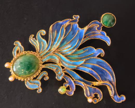 花丝镶嵌(金鱼胸针）老翡翠蛋面 商品图0