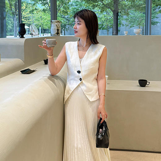 【预售3天】良木礼马甲（X8101） 商品图4