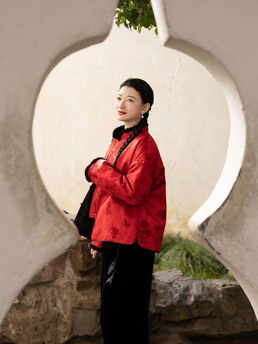 荷言HEYEN 海棠蛱蝶 大红色夹棉外套织金蝴蝶提花重磅真丝高定系列 商品图2