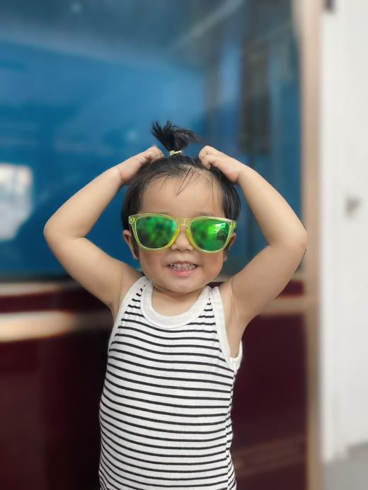 欧克利的小童墨镜..知名的运动户外眼镜品牌 商品图7