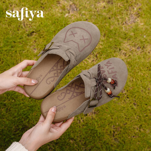 Safiya/索菲娅2025可爱卡通一脚蹬懒人休闲包头百搭软底勃肯拖SFD3110075 商品图8