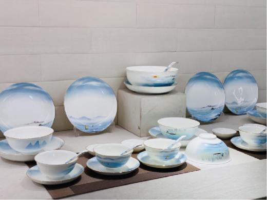 华光日出东方8人用46头骨餐具 商品图0