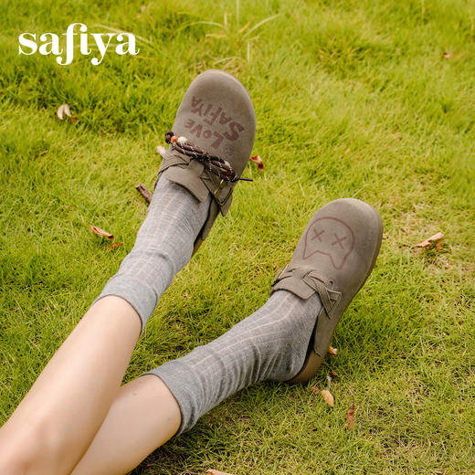 Safiya/索菲娅2025可爱卡通一脚蹬懒人休闲包头百搭软底勃肯拖SFD3110075 商品图9