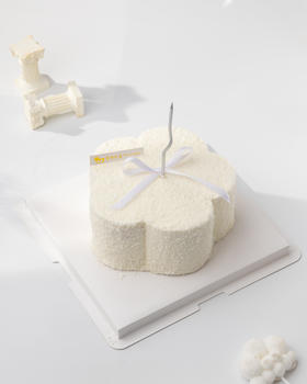 异型五瓣花ins风蛋糕（百分百进口动物奶油）