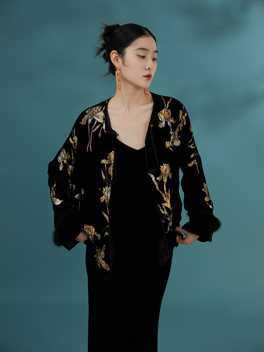 荷言GL 玉门关 真丝丝绒鎏金一枝花长袖上衣秋冬外套 商品图4