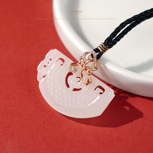 新疆国玉盟世玉【玉扇金辉】金镶羊脂玉挂件【带证书·顺丰物流】 商品图0